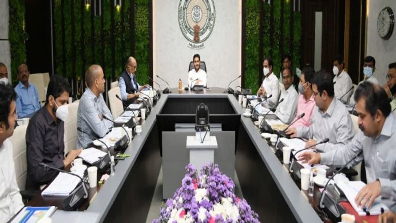 థర్డ్ వేవ్ హెచ్చరికలు... సన్నద్దంగా వుండండి: వైద్యారోగ్య శాఖ అధికారులకు సీఎం జగన్ ఆదేశం థర్డ్ వేవ్ హెచ్చరికలు... సన్నద్దంగా వుండండి: వైద్యారోగ్య శాఖ అధికారులకు సీఎం జగన్ ఆదేశం