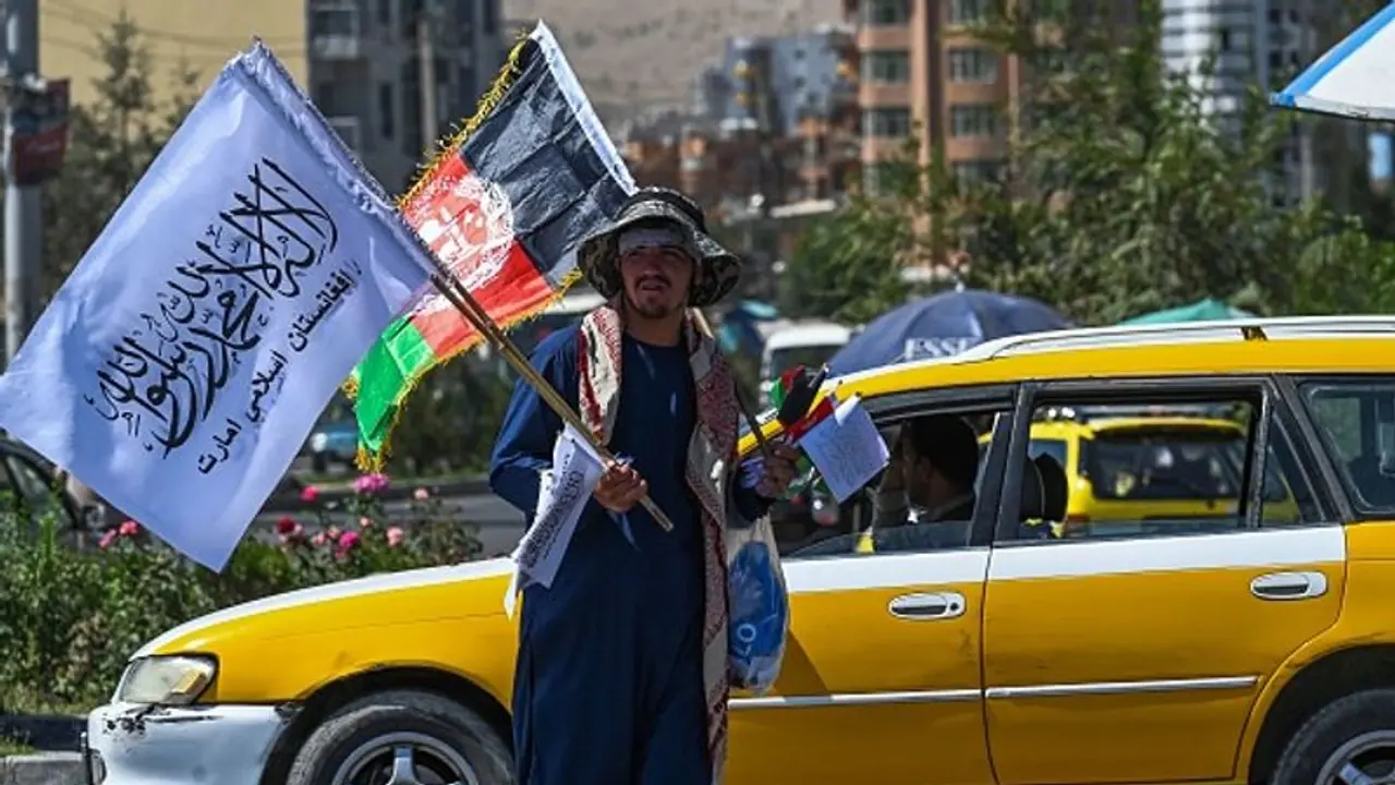 পাক জয়ে উচ্ছ্বসিত কাশ্মীরি পড়ুয়াদের বিরুদ্ধে কোনও ব্যবস্থা নয়, হুঁশিয়ারি জঙ্গি সংগঠনের পাক জয়ে উচ্ছ্বসিত কাশ্মীরি পড়ুয়াদের বিরুদ্ধে কোনও ব্যবস্থা নয়, হুঁশিয়ারি জঙ্গি সংগঠনের