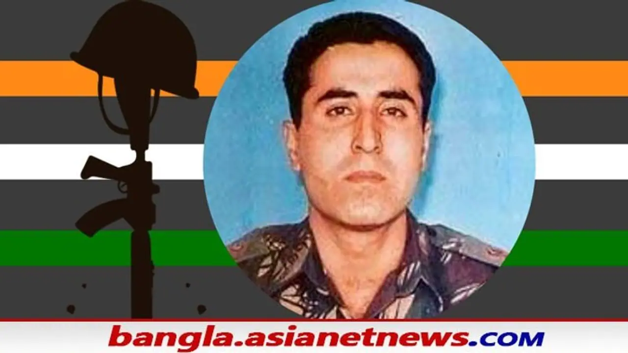 Shershaah:"বিক্রম সর্বদা মাতৃভূমির সেবার জন্যই উদগ্রীব ছিল " জানালেন ভাই বিশাল বাত্রা Shershaah:"বিক্রম সর্বদা মাতৃভূমির সেবার জন্যই উদগ্রীব ছিল " জানালেন ভাই বিশাল বাত্রা