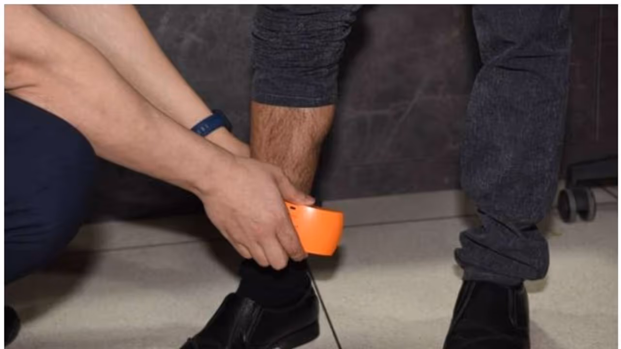 തടവുശിക്ഷ ഇനി സ്വന്തം വീട്ടില് അനുഭവിക്കാം; പദ്ധതിയുമായി കുവൈത്ത് തടവുശിക്ഷ ഇനി സ്വന്തം വീട്ടില് അനുഭവിക്കാം; പദ്ധതിയുമായി കുവൈത്ത്