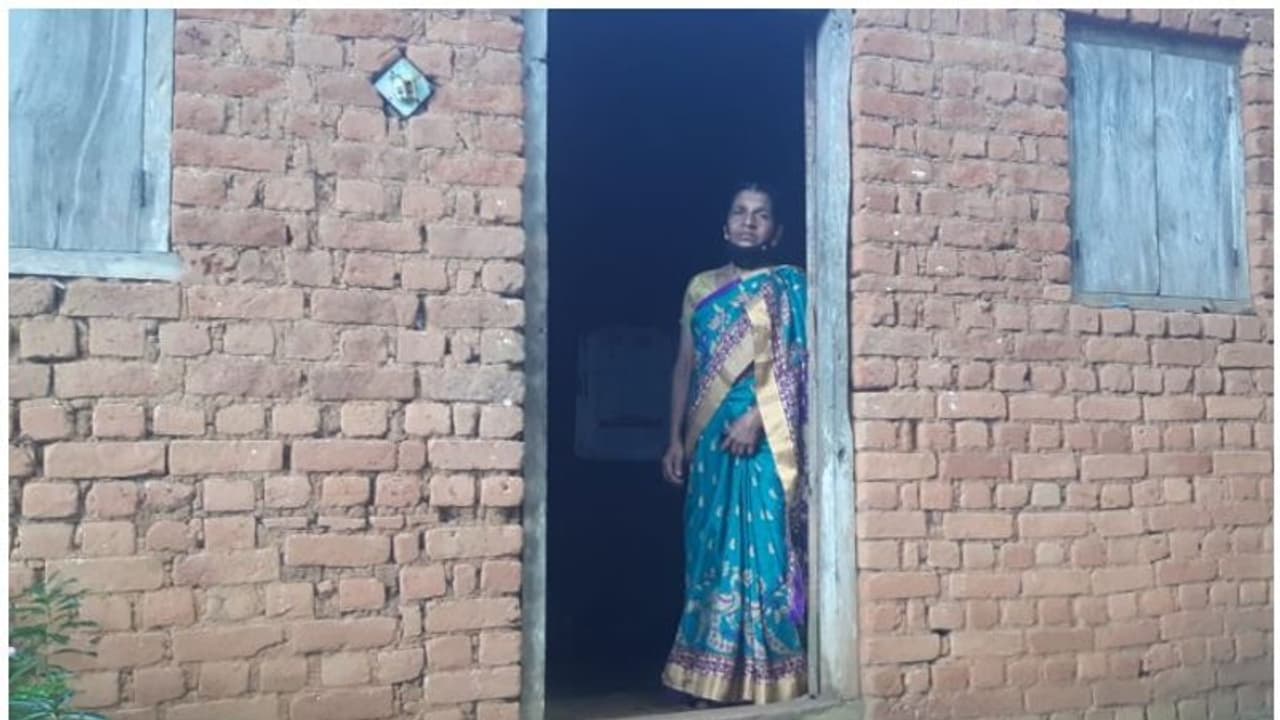 വൃദ്ധമാതാവിനെ മകൻ മർദ്ദിച്ചതായി പരാതി; സ്വത്ത് കൈക്കലാക്കാനാണ് ശ്രമിക്കുന്നതെന്ന് ആരോപണം വൃദ്ധമാതാവിനെ മകൻ മർദ്ദിച്ചതായി പരാതി; സ്വത്ത് കൈക്കലാക്കാനാണ് ശ്രമിക്കുന്നതെന്ന് ആരോപണം