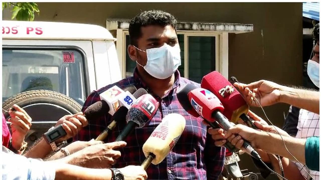 പെണ്‍വിലക്കിന് എംഎസ്എഫ് നേതാവിന്‍റെ പിന്തുണ; വിമര്‍ശനം നിഷ്കളങ്കമല്ലെന്ന് പി കെ നവാസ്