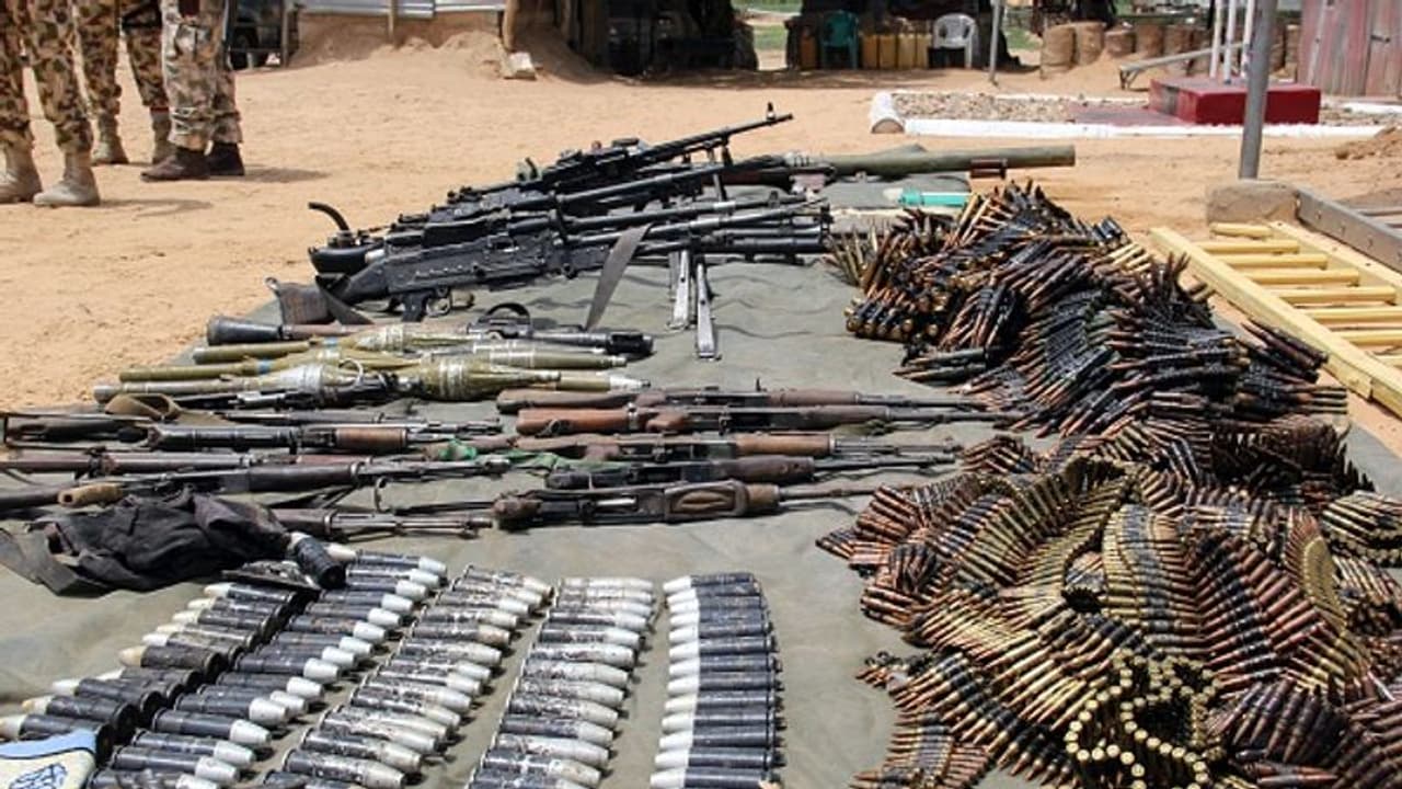 आईएस के मददगार जर्मन्स को सजा, 8 महिलाएं और 23 बच्चों को भी सीरिया से वापसी आईएस के मददगार जर्मन्स को सजा, 8 महिलाएं और 23 बच्चों को भी सीरिया से वापसी