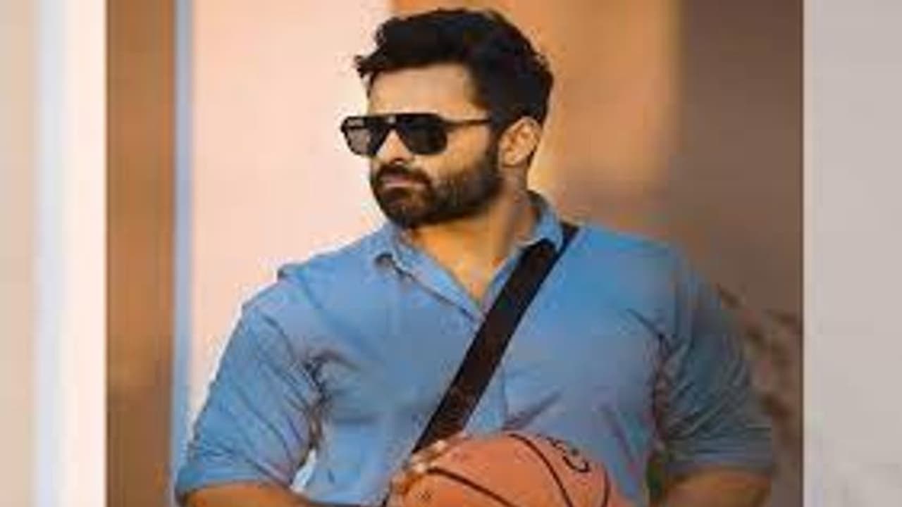 Sai Dharam Tej: మునుపెన్నడూ చూడని సాయిధరమ్ తేజ్, అదిరిపోయే స్క్రిప్ట్.. పక్కా ప్లాన్ తో సంపత్ నంది Sai Dharam Tej: మునుపెన్నడూ చూడని సాయిధరమ్ తేజ్, అదిరిపోయే స్క్రిప్ట్.. పక్కా ప్లాన్ తో సంపత్ నంది