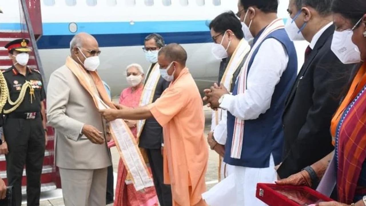 UP को सौगात देने पहुंचे राष्ट्रपति, प्रयागराज में लॉ यूनिवर्सिटी का शुभारंभ, जानें आगे का कार्यक्रम UP को सौगात देने पहुंचे राष्ट्रपति, प्रयागराज में लॉ यूनिवर्सिटी का शुभारंभ, जानें आगे का कार्यक्रम