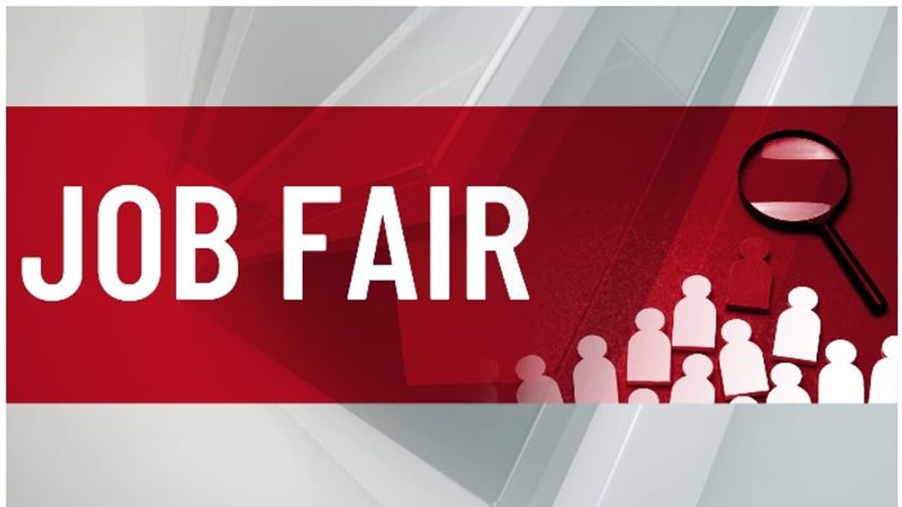 Mega Job Fair : തൃശൂരില് രണ്ട് മെഗാ ജോബ് ഫെയറുകള്; അയ്യായിരത്തിലേറെ പേര്ക്ക് തൊഴില് നല്കാന് പദ്ധതി Mega Job Fair : തൃശൂരില് രണ്ട് മെഗാ ജോബ് ഫെയറുകള്; അയ്യായിരത്തിലേറെ പേര്ക്ക് തൊഴില് നല്കാന് പദ്ധതി