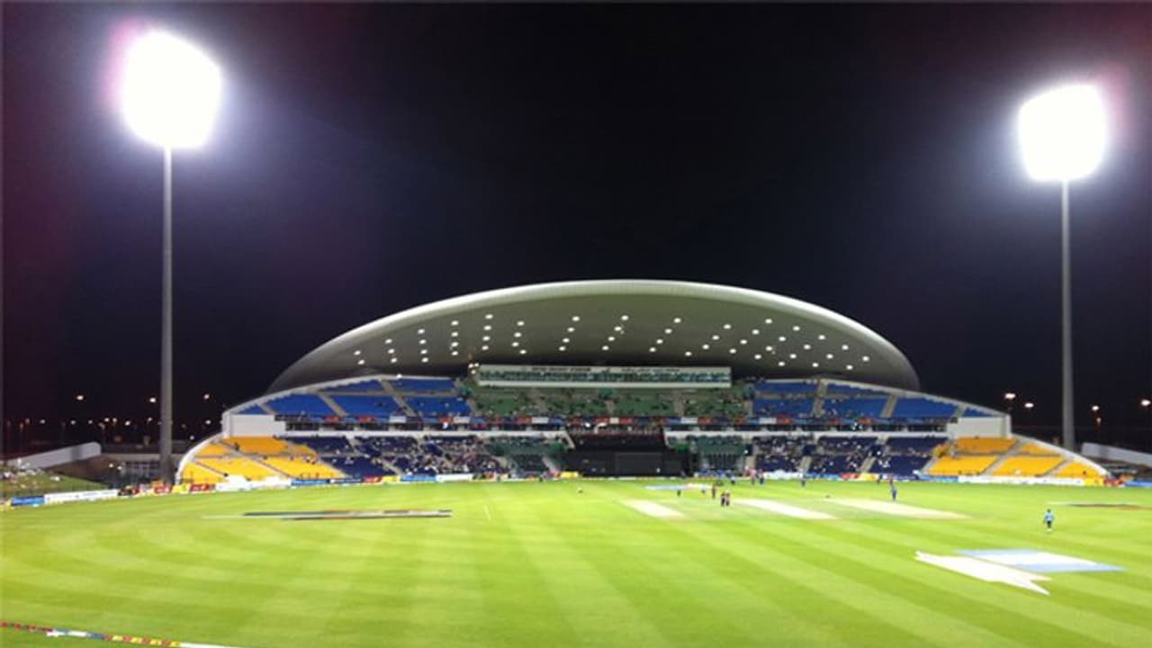 IPL 2021: ಕ್ರೀಡಾಂಗಣದಲ್ಲಿ ಪಂದ್ಯ ನೋಡಲು ಫ್ಯಾನ್ಸ್ಗೆ ಅವಕಾಶ, ಆದರೆ ಷರತ್ತು ಅನ್ವಯ! IPL 2021: ಕ್ರೀಡಾಂಗಣದಲ್ಲಿ ಪಂದ್ಯ ನೋಡಲು ಫ್ಯಾನ್ಸ್ಗೆ ಅವಕಾಶ, ಆದರೆ ಷರತ್ತು ಅನ್ವಯ!