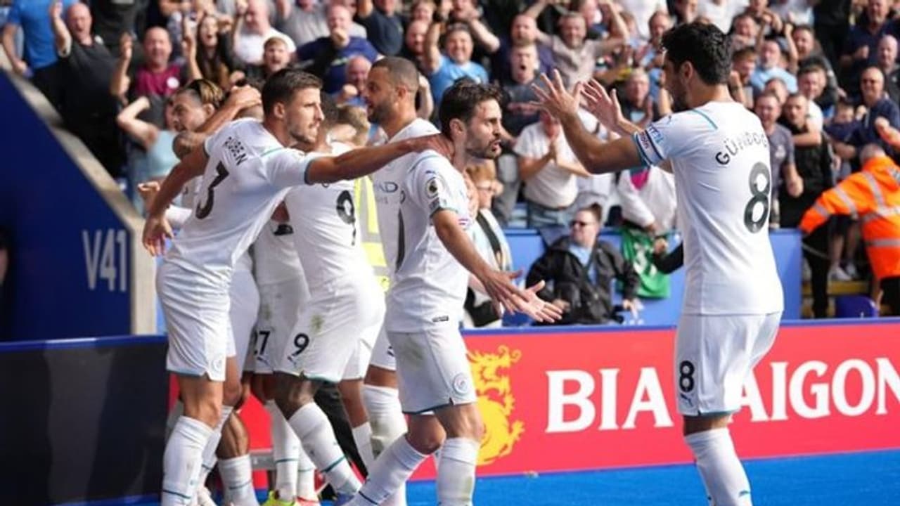 പ്രീമിയര് ലീഗ്: മാഞ്ചസ്റ്റര് സിറ്റിക്കും ആഴ്സനലിനും ജയം; ലിവര്പൂള് ഇന്നിറങ്ങും പ്രീമിയര് ലീഗ്: മാഞ്ചസ്റ്റര് സിറ്റിക്കും ആഴ്സനലിനും ജയം; ലിവര്പൂള് ഇന്നിറങ്ങും