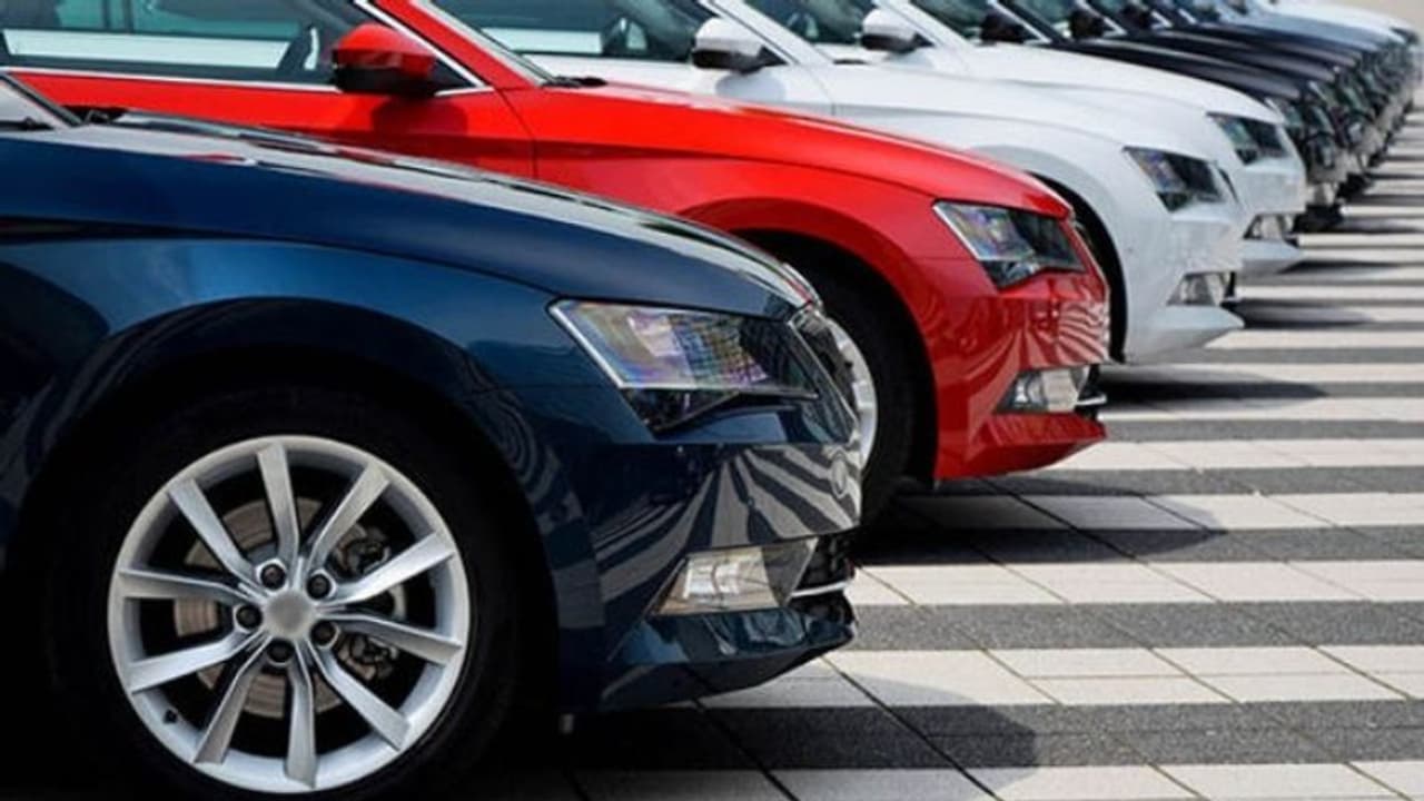 വാഹന നിർമാണ രംഗത്തെ സമ്മർദ്ദത്തിലാക്കി ചിപ്പ് ക്ഷാമം: പ്രശ്നത്തിൽ ഇടപെട്ട് സിയാം; വിൽപ്പന റിപ്പോർട്ട് പുറത്ത് വാഹന നിർമാണ രംഗത്തെ സമ്മർദ്ദത്തിലാക്കി ചിപ്പ് ക്ഷാമം: പ്രശ്നത്തിൽ ഇടപെട്ട് സിയാം; വിൽപ്പന റിപ്പോർട്ട് പുറത്ത്