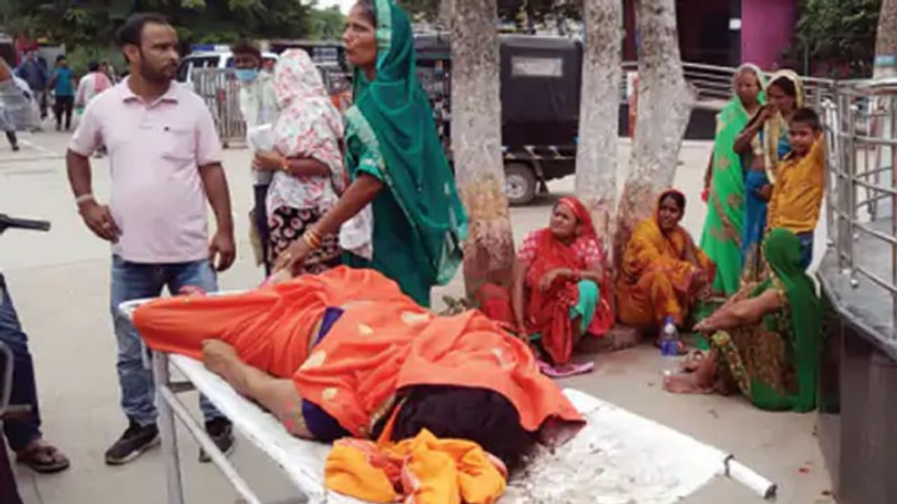 बेहाद मार्मिक खबर: पिता की सांसे थमते ही बेटी की मौत, बापू के अंतिम दर्शन भी नहीं कर सकी... बेहाद मार्मिक खबर: पिता की सांसे थमते ही बेटी की मौत, बापू के अंतिम दर्शन भी नहीं कर सकी...