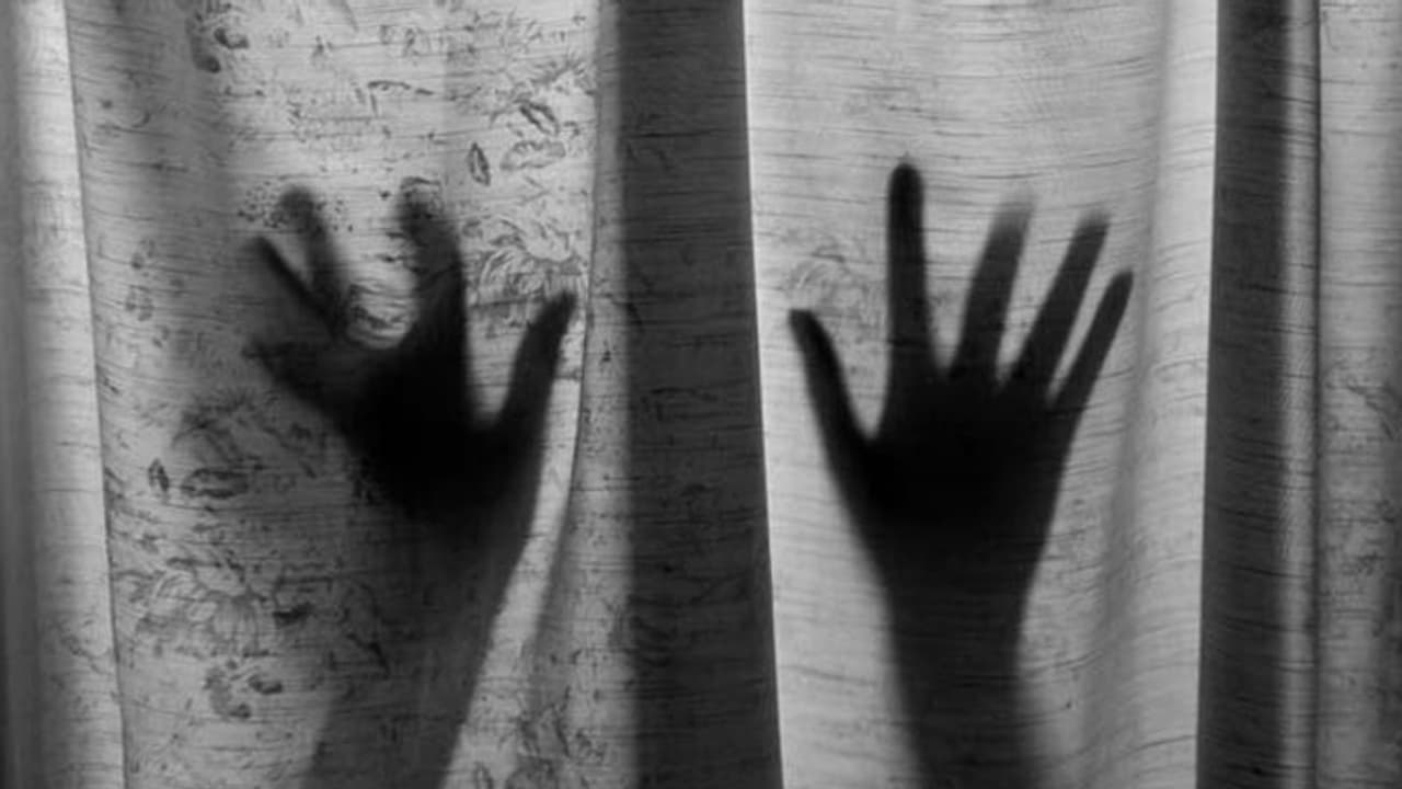 মহিলাকে বিবস্ত্র করে আঁখ পেটা এক বছর পর আকস্মিকভাবে অপরাধ গোচরে এল পুলিশের, গ্রেফতার চার মহিলাকে বিবস্ত্র করে আঁখ পেটা এক বছর পর আকস্মিকভাবে অপরাধ গোচরে এল পুলিশের, গ্রেফতার চার