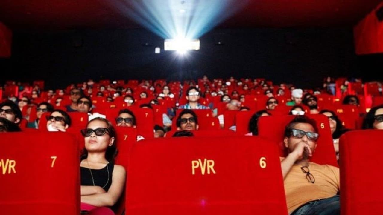 1000 കോടിയില് 10 സിനിമകള്; വന് പ്രഖ്യാപനവുമായി റിലയന്സ് എന്റര്ടെയ്ന്മെന്റും ടി സിരീസും 1000 കോടിയില് 10 സിനിമകള്; വന് പ്രഖ്യാപനവുമായി റിലയന്സ് എന്റര്ടെയ്ന്മെന്റും ടി സിരീസും