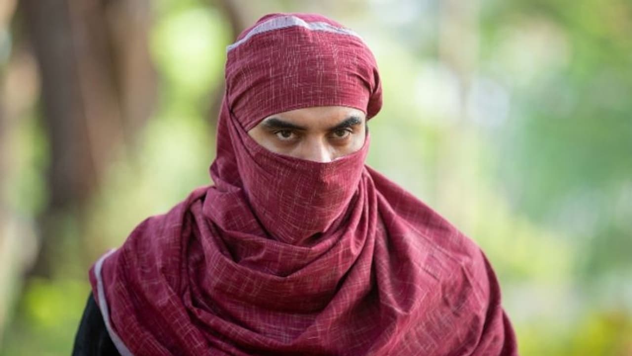 'മിന്നലേല്ക്കുന്ന മുരളി, സൂപ്പര്ഹീറോ ആവുന്ന തയ്യല്ക്കാരന്'; ടൊവീനോ ചിത്രത്തിന് ദൈര്ഘ്യം 2:38 മണിക്കൂര് 'മിന്നലേല്ക്കുന്ന മുരളി, സൂപ്പര്ഹീറോ ആവുന്ന തയ്യല്ക്കാരന്'; ടൊവീനോ ചിത്രത്തിന് ദൈര്ഘ്യം 2:38 മണിക്കൂര്