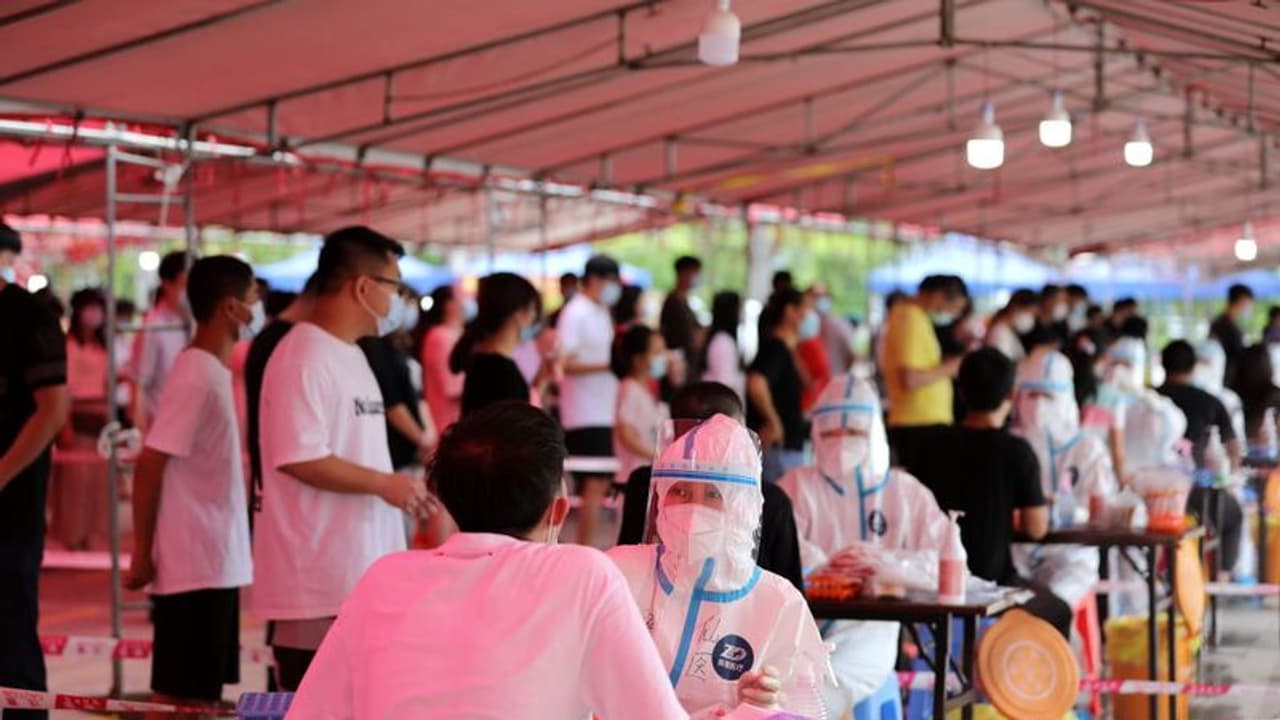 Covid in China: சீனாவில் ‘ஜூரோ கோவிட்’ சரிவராது!அமைதியாக போராடலாம்! ‘மக்களை உசுப்பேற்றும் அமெரிக்கா Covid in China: சீனாவில் ‘ஜூரோ கோவிட்’ சரிவராது!அமைதியாக போராடலாம்! ‘மக்களை உசுப்பேற்றும் அமெரிக்கா