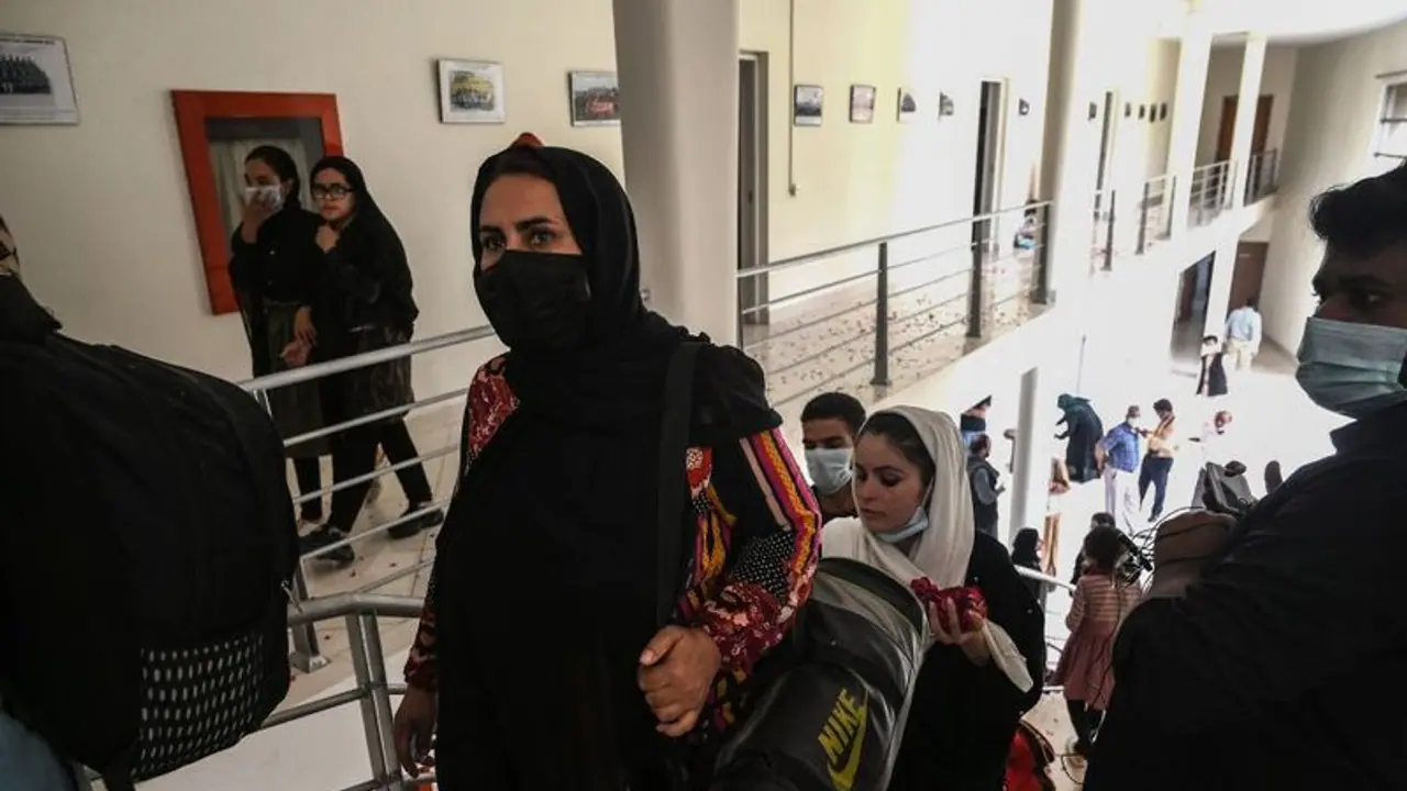 32 Afghanistan female footballers reach Pakistan to evade Taliban 32 Afghanistan female footballers reach Pakistan to evade Taliban