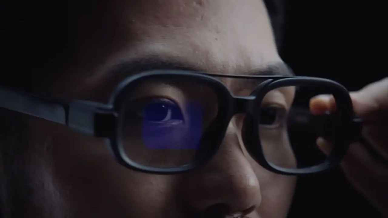 WhatsApp texts, calls to work through Ray Ban Stories smart glasses; Here's what we know WhatsApp texts, calls to work through Ray Ban Stories smart glasses; Here's what we know