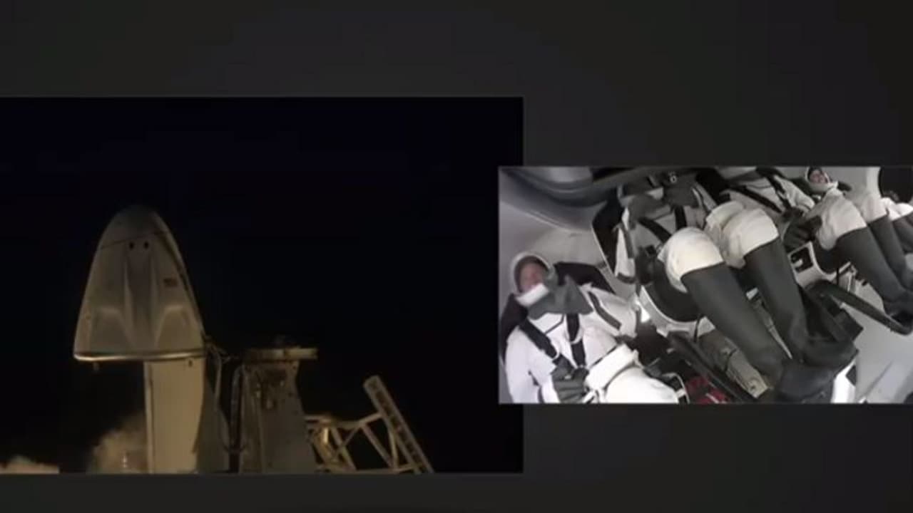 ചരിത്രം കുറിച്ച് 'നാല് സാധാരണക്കാര്‍ ബഹിരാകാശത്ത്'; സ്പേസ് എക്സിന്‍റെ 'ഇന്‍സ്പിരേഷന്‍ 4'ന് തുടക്കം