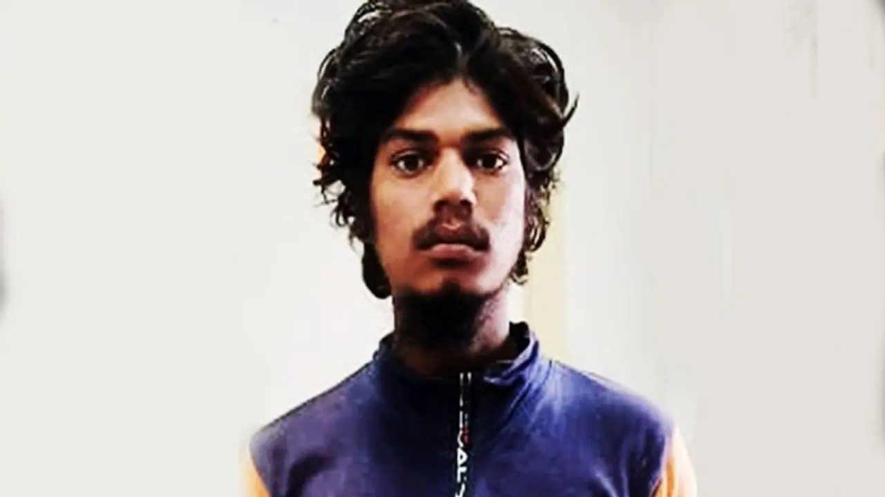 అతను లేకుండా నేను బతకలేను: ఏకధాటిగా విలపిస్తున్న రాజు భార్య అతను లేకుండా నేను బతకలేను: ఏకధాటిగా విలపిస్తున్న రాజు భార్య