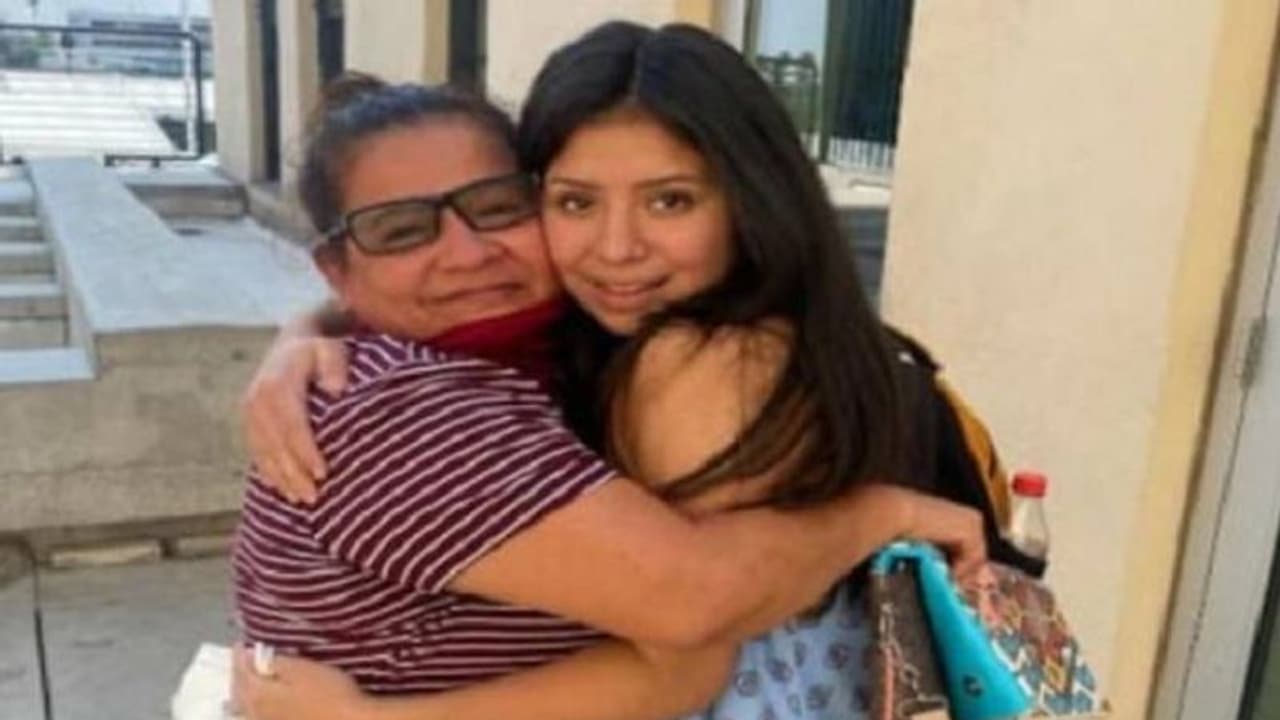 14 വർഷം മുമ്പ് അച്ഛൻ കടത്തിക്കൊണ്ടുപോയ മകൾ അമ്മയ്ക്കരികില്‍, ബന്ധപ്പെട്ടത് ഫേസ്ബുക്കിൽ, നാടകീയം ഈ ഒത്തുചേരല്‍