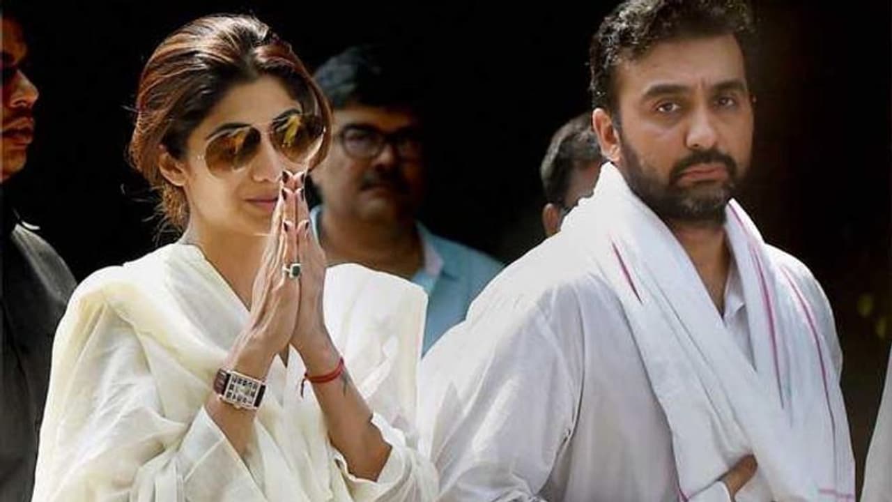 राज कुंद्रा Pornographic Case में फाइल चार्जशीट में शिल्पा शेट्टी का बयान शामिल, जानें क्या कहा राज कुंद्रा Pornographic Case में फाइल चार्जशीट में शिल्पा शेट्टी का बयान शामिल, जानें क्या कहा