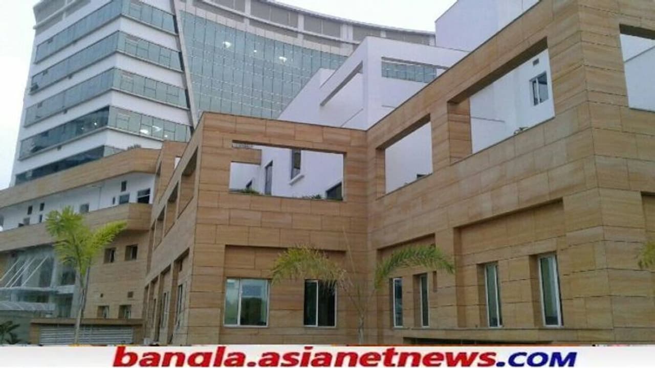 চিত্তরঞ্জন ন্যাশনাল ক্যান্সার ইনস্টিটিউটে নার্সের রহস্য মৃত্যু, তদন্তে সুইসাইড নোট পেল পুলিশ চিত্তরঞ্জন ন্যাশনাল ক্যান্সার ইনস্টিটিউটে নার্সের রহস্য মৃত্যু, তদন্তে সুইসাইড নোট পেল পুলিশ