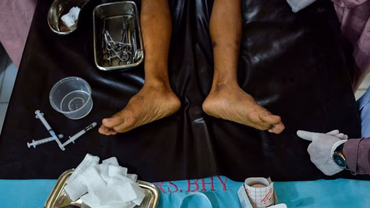 கொரோனாவுக்கு பயந்து தற்கொலை செய்தவர்களுக்கு நிவாரணம் எவ்வளவு..? உச்சநீதிமன்றத்தில் மத்திய அரசு உறுதி….! கொரோனாவுக்கு பயந்து தற்கொலை செய்தவர்களுக்கு நிவாரணம் எவ்வளவு..? உச்சநீதிமன்றத்தில் மத்திய அரசு உறுதி….!