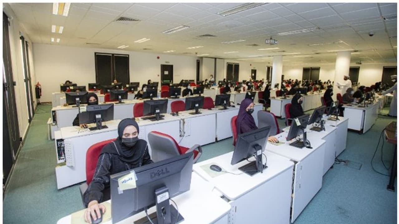 ഒമാനിൽ മെഡിക്കൽ പ്രവേശന പരീക്ഷ തുടങ്ങി ഒമാനിൽ മെഡിക്കൽ പ്രവേശന പരീക്ഷ തുടങ്ങി