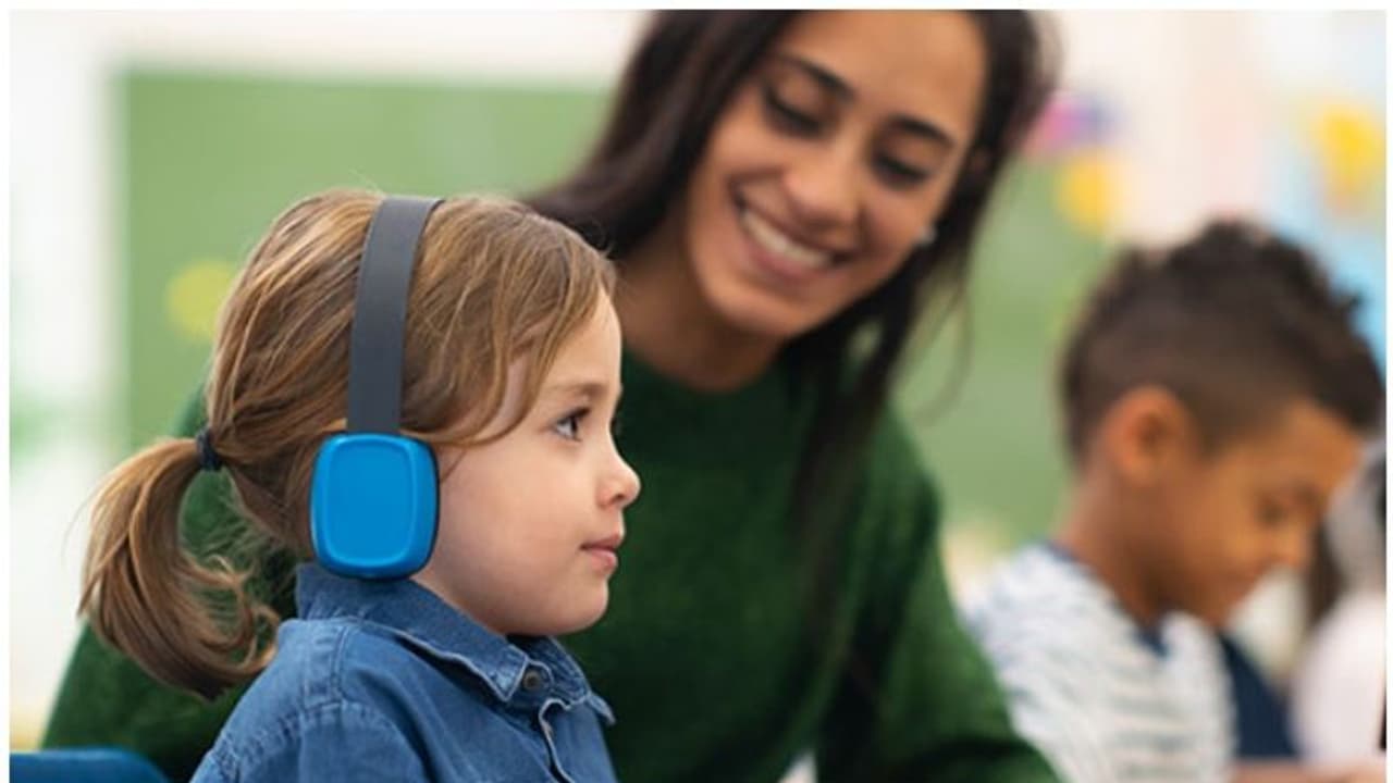 1 ஆம் வகுப்பு முதல் பள்ளிகளை திறக்க முதலமைச்சர் மு.க.ஸ்டாலின் உத்தரவு… மாணவர்கள் பள்ளிக்கு செல்வது எப்போது? 1 ஆம் வகுப்பு முதல் பள்ளிகளை திறக்க முதலமைச்சர் மு.க.ஸ்டாலின் உத்தரவு… மாணவர்கள் பள்ளிக்கு செல்வது எப்போது?