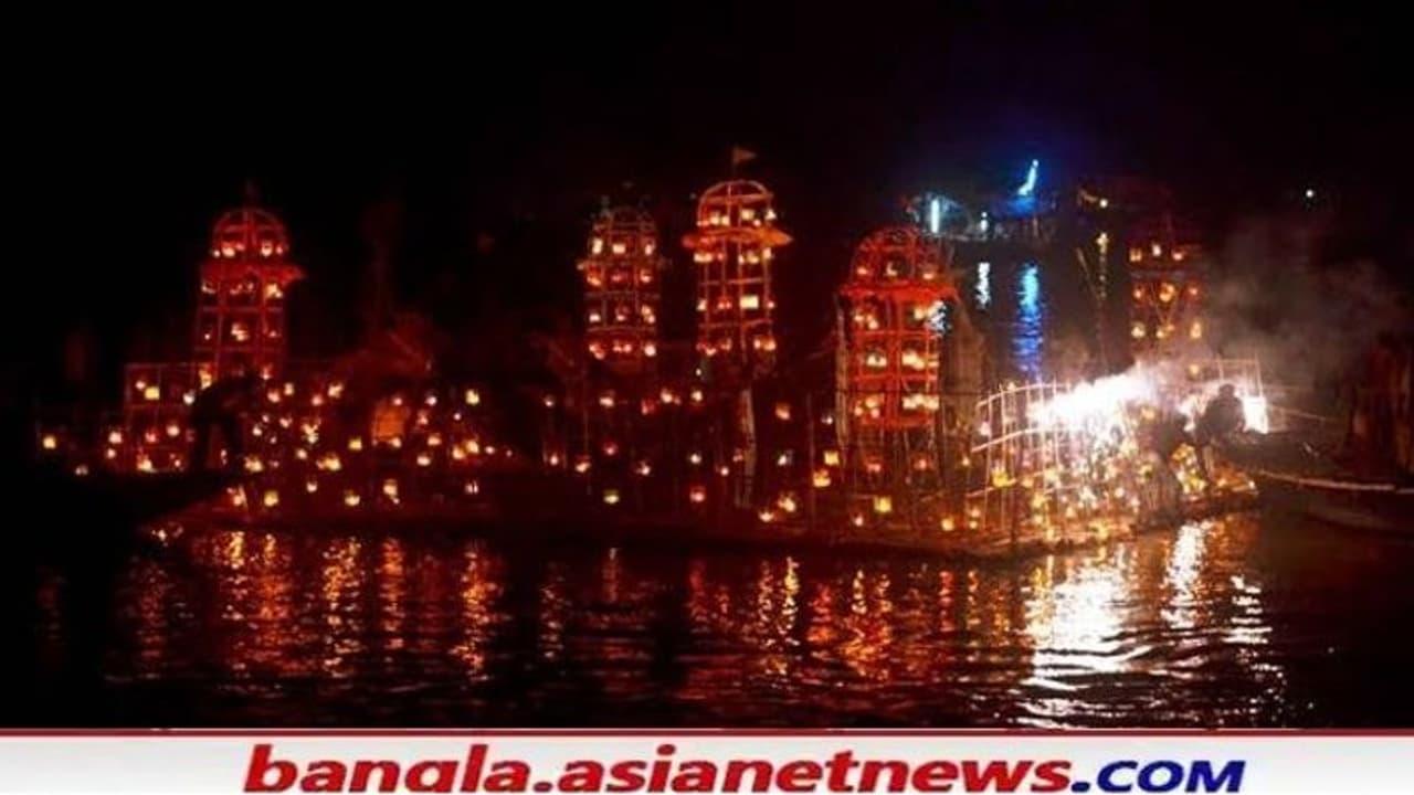 ৩০০ বছরের পুরোনো বেড়া উৎসব পালন মুর্শিদাবাদে, মধ্যরাতে মায়াবী আলোয় মেতে উঠল নবাব নগরী ৩০০ বছরের পুরোনো বেড়া উৎসব পালন মুর্শিদাবাদে, মধ্যরাতে মায়াবী আলোয় মেতে উঠল নবাব নগরী