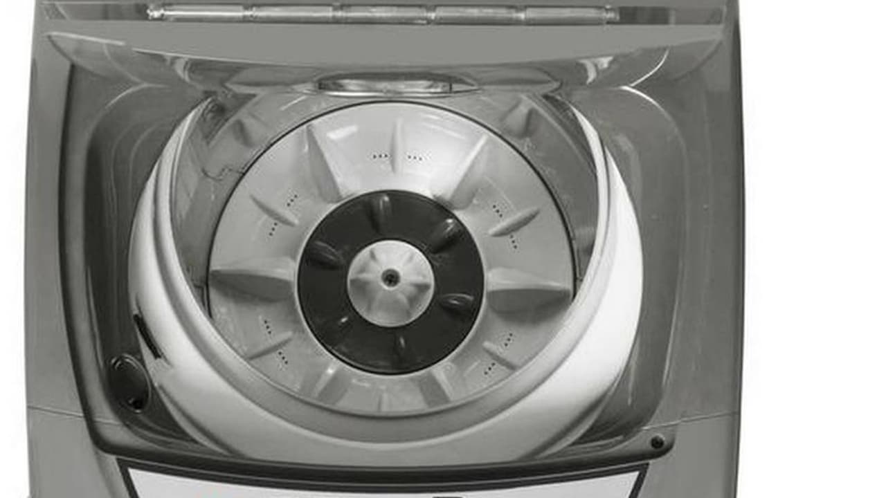 వాషింగ్మెషిన్లో పడ్డ చిన్నారి : అపస్మారక స్థితిలోకి, 12 రోజుల పాటు మృత్యువుతో పోరాటం.. చివరికి వాషింగ్మెషిన్లో పడ్డ చిన్నారి : అపస్మారక స్థితిలోకి, 12 రోజుల పాటు మృత్యువుతో పోరాటం.. చివరికి