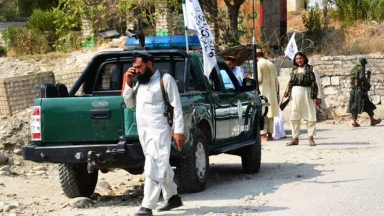 അഫ്ഗാനിൽ സ്ഫോടനം; രണ്ട് പേർ കൊല്ലപ്പെട്ടു, 20 പേർക്ക് പരിക്ക്, പരിക്കേറ്റവരിൽ സ്ത്രീകളും കുട്ടികളും അഫ്ഗാനിൽ സ്ഫോടനം; രണ്ട് പേർ കൊല്ലപ്പെട്ടു, 20 പേർക്ക് പരിക്ക്, പരിക്കേറ്റവരിൽ സ്ത്രീകളും കുട്ടികളും