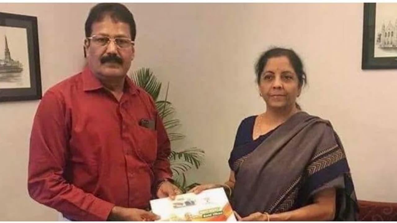 தேங்காய் எண்ணெய்க்கு 18 சதவீதம் ஜிஎஸ்டி வரி விதிப்பதா.? நிர்மலா சீதாராமனுக்கு கடிதம் அனுப்பிய கிருஷ்ணசாமி.!