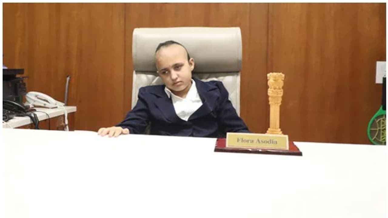 ബ്രെയിൻ ട്യൂമർ ബാധിച്ച 11കാരി ഫ്ലോറയുടെ ആ വലിയ ആഗ്രഹം സഫലമായി ബ്രെയിൻ ട്യൂമർ ബാധിച്ച 11കാരി ഫ്ലോറയുടെ ആ വലിയ ആഗ്രഹം സഫലമായി