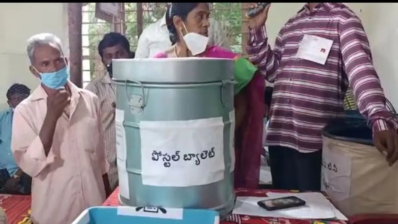 Postal Ballot: పోస్టల్ బ్యాలెట్ అంటే..? దీనికి ఎవరు అర్హులు? ఎలా అప్లై చేసుకోవాలి? Postal Ballot: పోస్టల్ బ్యాలెట్ అంటే..? దీనికి ఎవరు అర్హులు? ఎలా అప్లై చేసుకోవాలి?
