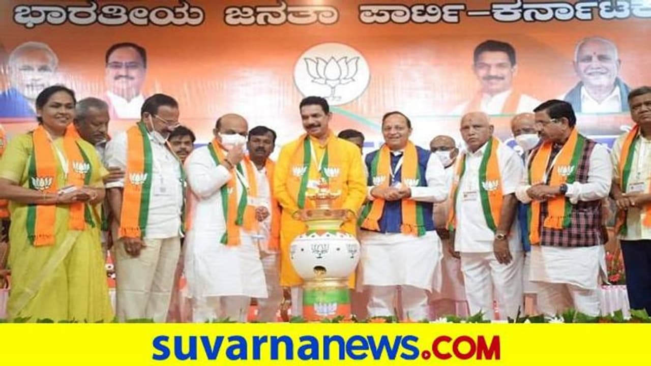 ಪ್ರತಿಪಕ್ಷವನ್ನು ಹಗುರವಾಗಿ ಪರಿಗಣಿಸಬೇಡಿ: ಬಿ.ಎಸ್.ಯಡಿಯೂರಪ್ಪ ಪ್ರತಿಪಕ್ಷವನ್ನು ಹಗುರವಾಗಿ ಪರಿಗಣಿಸಬೇಡಿ: ಬಿ.ಎಸ್.ಯಡಿಯೂರಪ್ಪ