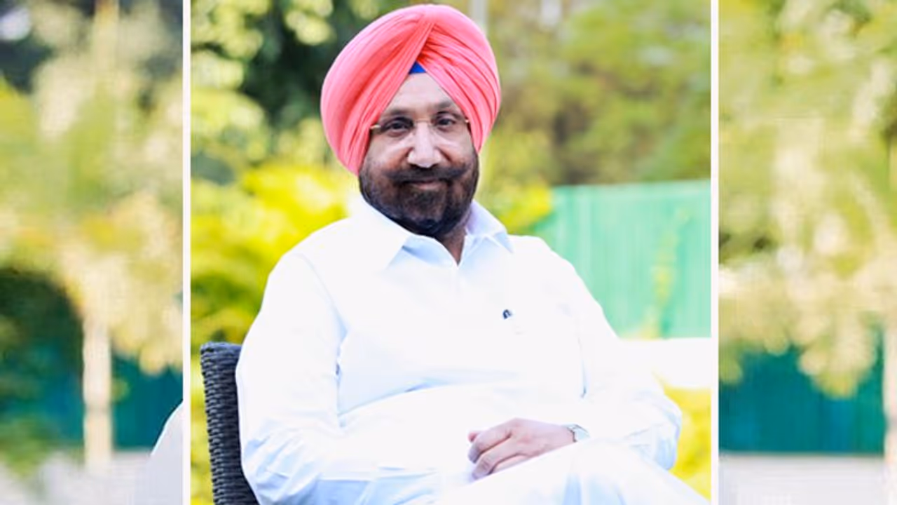 Sukhjinder Singh Randhawa likely to be next Punjab Chief Minister: Sources Sukhjinder Singh Randhawa likely to be next Punjab Chief Minister: Sources