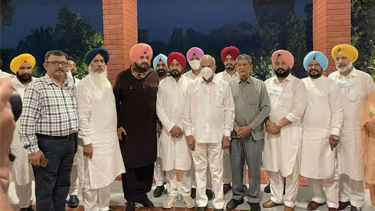 চন্নি সিধুকে নিয়ে বিভ্রাট কংগ্রেস নেতৃত্বের, আসন্ন বিধানসভা নির্বাচনে সাফল্যে অন্তরায় হতে পারে দলের কোন্দল চন্নি সিধুকে নিয়ে বিভ্রাট কংগ্রেস নেতৃত্বের, আসন্ন বিধানসভা নির্বাচনে সাফল্যে অন্তরায় হতে পারে দলের কোন্দল