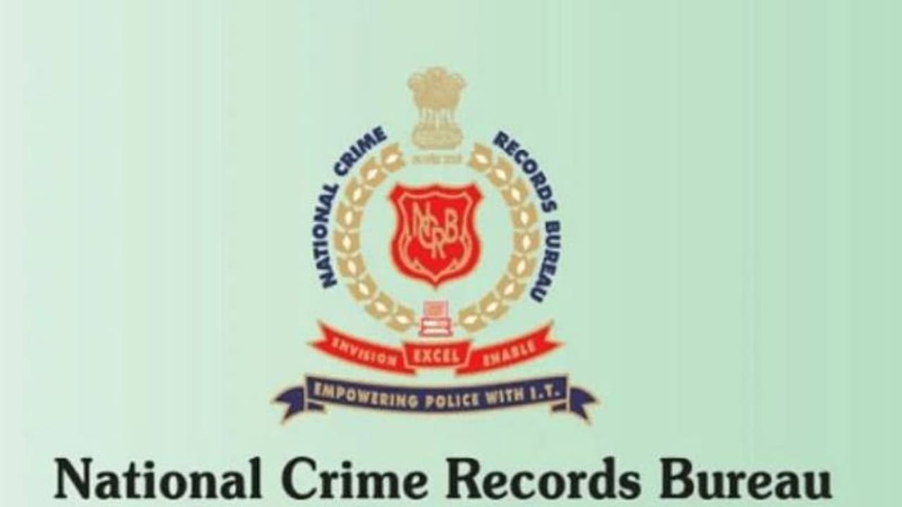 രാജ്യത്ത് ഏറ്റവും കൂടുതൽ അനധികൃതമായ ആയുധങ്ങൾ പിടിച്ചെടുത്തത് യുപിയിൽ നിന്നെന്ന് റിപ്പോർട്ട് രാജ്യത്ത് ഏറ്റവും കൂടുതൽ അനധികൃതമായ ആയുധങ്ങൾ പിടിച്ചെടുത്തത് യുപിയിൽ നിന്നെന്ന് റിപ്പോർട്ട്