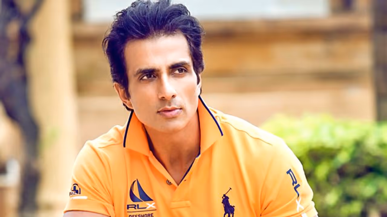 పంజాబ్ ఎన్నికల్లో సోనూసూద్ సోదరి పోటీ.. పొలిటికల్ ఎంట్రీపై క్లారిటీ.. పద్మ శ్రీ రాకపోవడంపైనా స్పందన