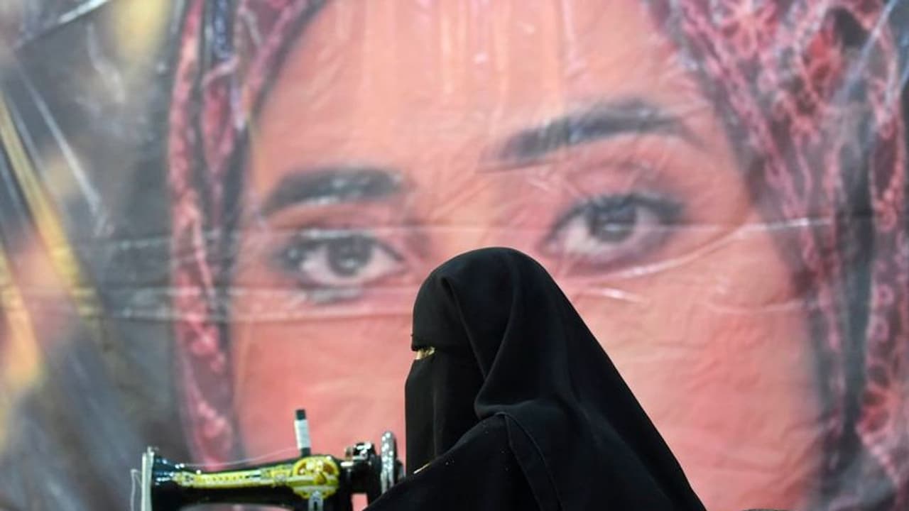 Women in Afghanistan: ಪುರುಷ ಜೊತೆಗಿದ್ದರಷ್ಟೇ ಅಫ್ಘನ್ ಸ್ತ್ರೀಯರಿಗೆ ದೂರ ಪ್ರಯಾಣ ಚಾನ್ಸ್!