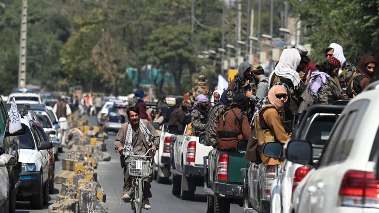 Taliban: ১১টি 'ফতোয়া' জারি, নাগরিকদের পর তালিবানদের নজরে আফগান মি়ডিয়া