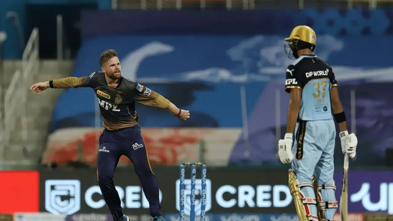 IPL 2021:ಕೆಕೆಆರ್ ದಾಳಿಗೆ ತತ್ತರಿಸಿದ RCB, ಅಲ್ಪ ಮೊತ್ತಕ್ಕೆ ಆಲೌಟ್! IPL 2021:ಕೆಕೆಆರ್ ದಾಳಿಗೆ ತತ್ತರಿಸಿದ RCB, ಅಲ್ಪ ಮೊತ್ತಕ್ಕೆ ಆಲೌಟ್!