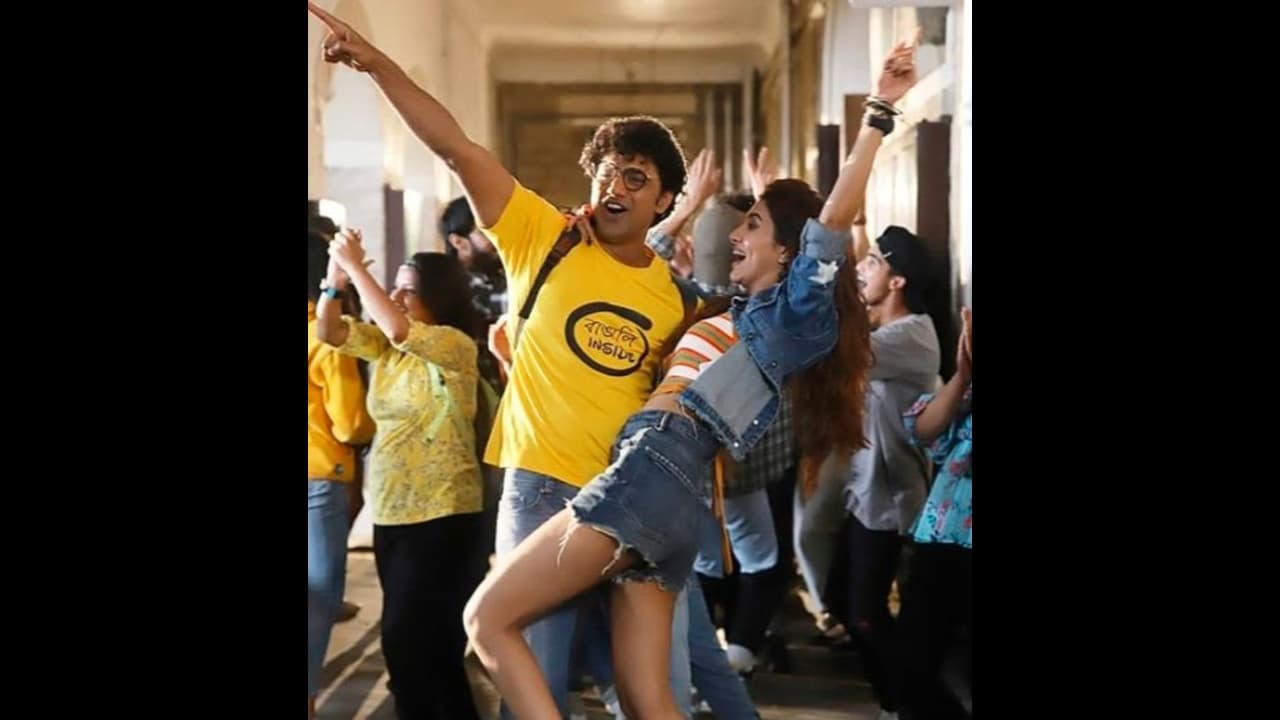 Dev Rukmini Vacation ছুটি কাটাতে কোথায় পাড়ি দিলেন দেব রুক্মিনী, উত্তর মেরুতে ফ্রেমবন্দি স্বপ্নের হলি ডে Dev Rukmini Vacation ছুটি কাটাতে কোথায় পাড়ি দিলেন দেব রুক্মিনী, উত্তর মেরুতে ফ্রেমবন্দি স্বপ্নের হলি ডে