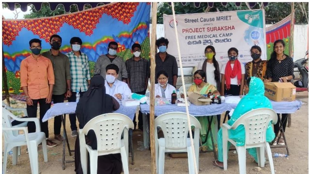 మెడికల్ క్యాంప్ నిర్వహించిన మల్లారెడ్డి ఇంజినీరింగ్ కాలేజీ విద్యార్థులు మెడికల్ క్యాంప్ నిర్వహించిన మల్లారెడ్డి ఇంజినీరింగ్ కాలేజీ విద్యార్థులు