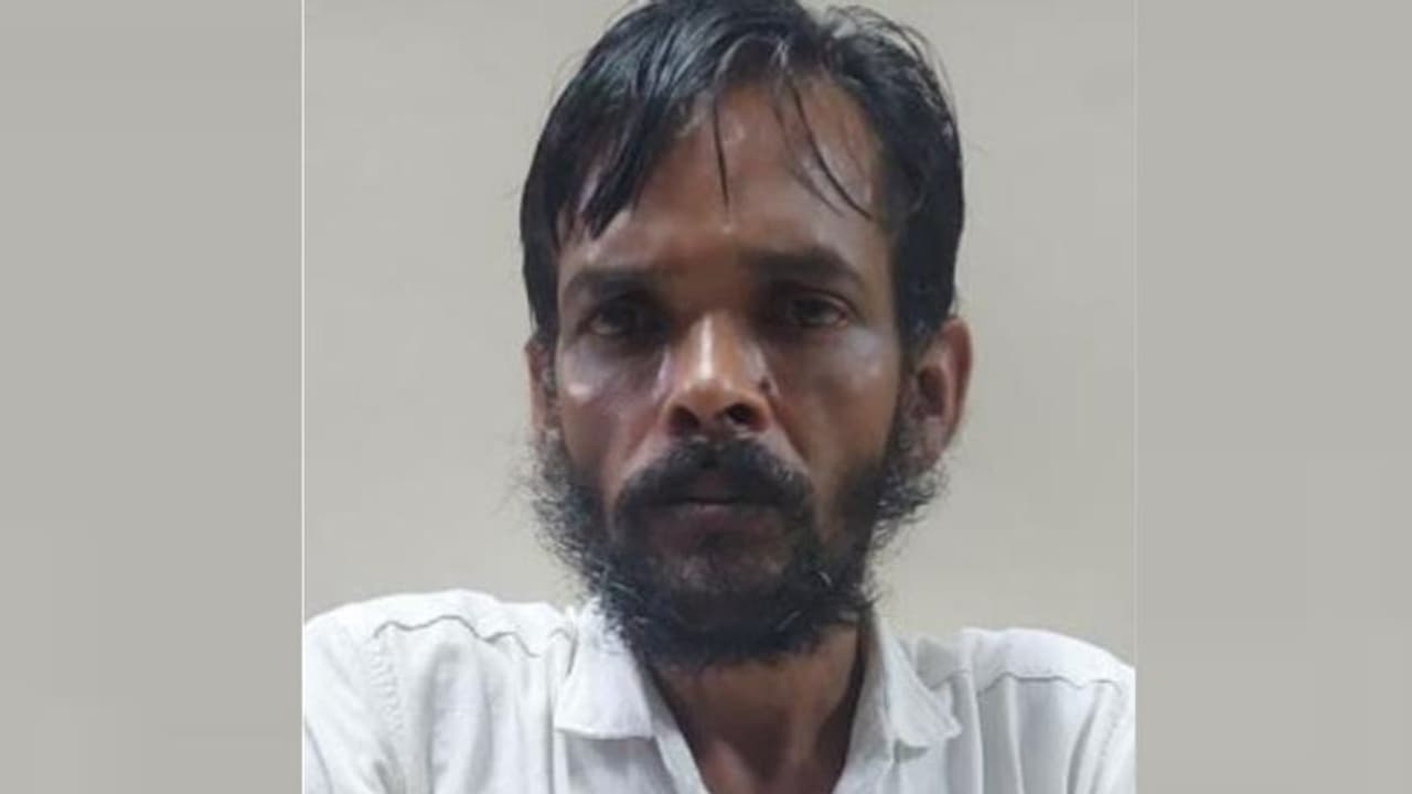 മാവോയിസ്റ്റ് എന്ന പേരിൽ പണം തട്ടാൻ ശ്രമം, മലപ്പുറം സ്വദേശി പിടിയിൽ മാവോയിസ്റ്റ് എന്ന പേരിൽ പണം തട്ടാൻ ശ്രമം, മലപ്പുറം സ്വദേശി പിടിയിൽ