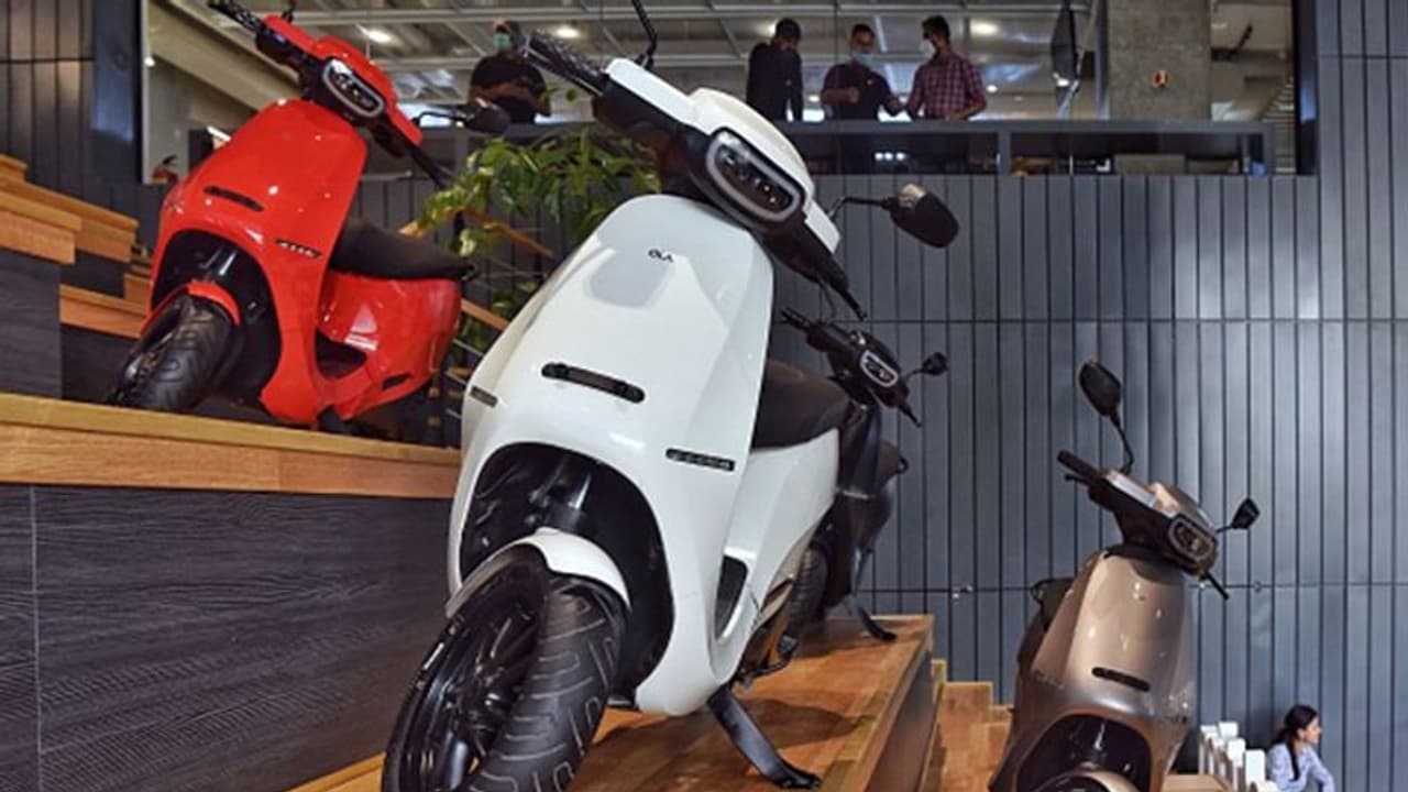 Electric 2 Wheeler Sales ಕೇಂದ್ರದ ಸಬ್ಸಿಡಿಯಿಂದ ಹೊಸ ದಾಖಲೆ ನಿರ್ಮಾಣ, ವಾರಕ್ಕೆ 5,000 ಟು ವ್ಹೀಲರ್ ಸೇಲ್!