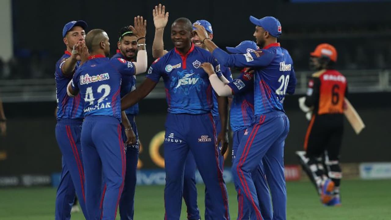 রাবাডা নকিয়া অক্ষরদের অনবদ্য বোলিং, ১৩৪ রানেই শেষ হায়দরাবাদের ইনিংস রাবাডা নকিয়া অক্ষরদের অনবদ্য বোলিং, ১৩৪ রানেই শেষ হায়দরাবাদের ইনিংস