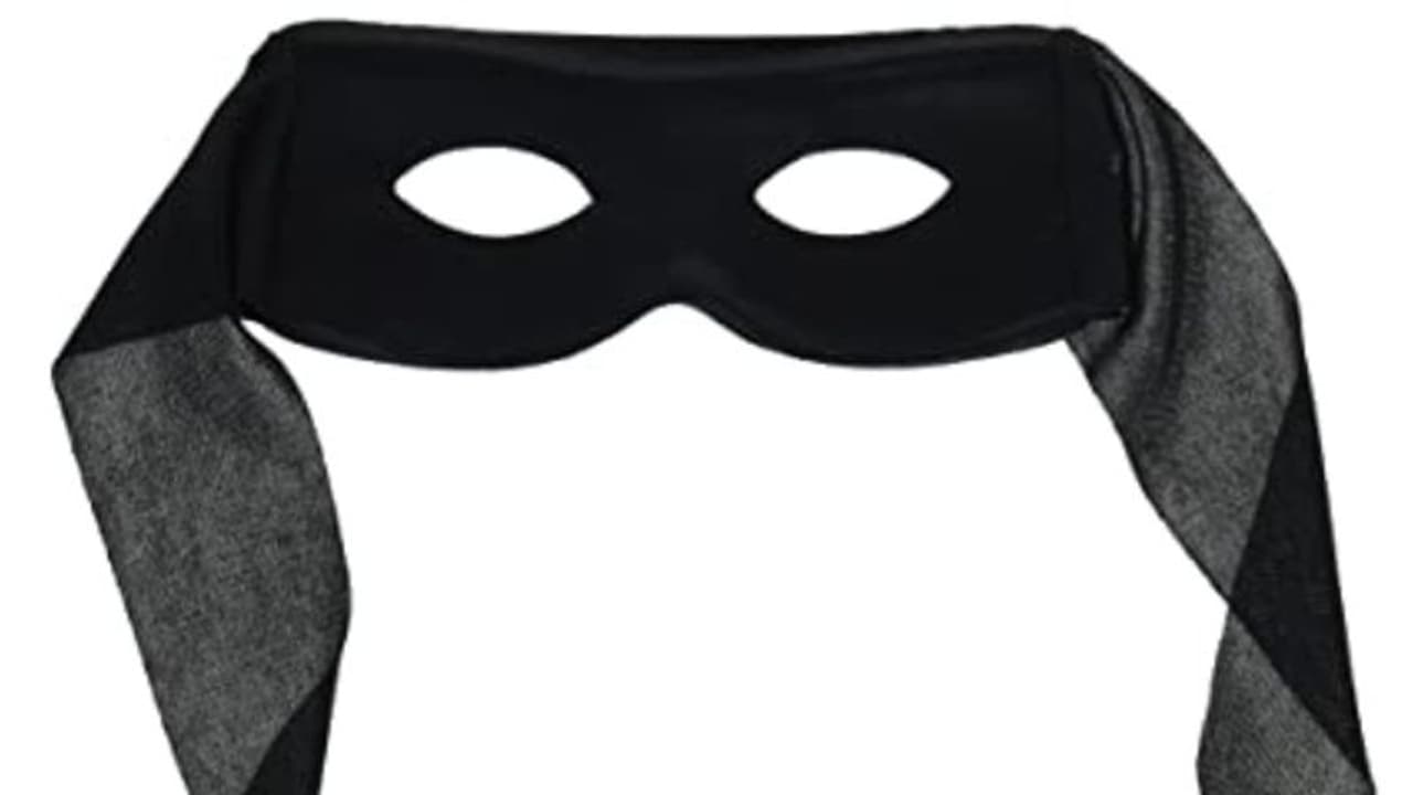 സ്കൂട്ടറിലെത്തി ജനസേവന കേന്ദ്രത്തിലെ മേശപ്പുറത്തുള്ള പെട്ടിയുമായി കടന്നു, കള്ളനെ തേടി പൊലീസ് സ്കൂട്ടറിലെത്തി ജനസേവന കേന്ദ്രത്തിലെ മേശപ്പുറത്തുള്ള പെട്ടിയുമായി കടന്നു, കള്ളനെ തേടി പൊലീസ്