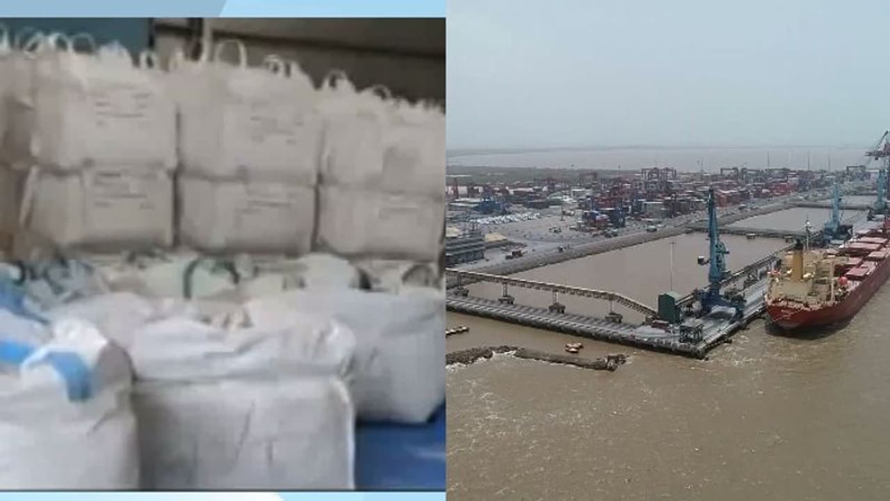 ഗുജറാത്ത് തുറമുഖത്ത് 21000 കോടിയുടെ മയക്കുമരുന്ന് പിടിച്ചു; കേന്ദ്ര സംസ്ഥാന സർക്കാറുകൾക്കെതിരെ കോൺഗ്രസ് ഗുജറാത്ത് തുറമുഖത്ത് 21000 കോടിയുടെ മയക്കുമരുന്ന് പിടിച്ചു; കേന്ദ്ര സംസ്ഥാന സർക്കാറുകൾക്കെതിരെ കോൺഗ്രസ്