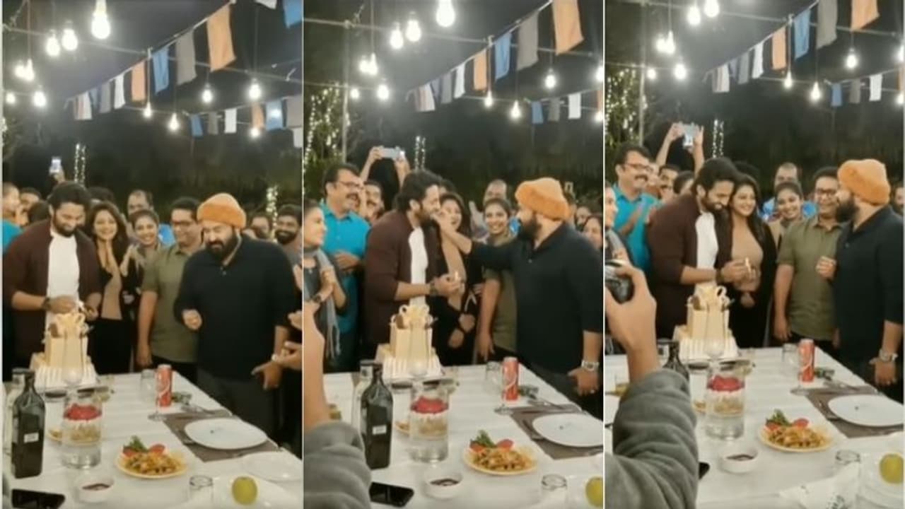 'ട്വല്ത്ത് മാനി'ൽ ഉണ്ണി മുകുന്ദന് പിറന്നാളാഘോഷം; പങ്കുചേർന്ന് മോഹന്ലാലും, വീഡിയോ 'ട്വല്ത്ത് മാനി'ൽ ഉണ്ണി മുകുന്ദന് പിറന്നാളാഘോഷം; പങ്കുചേർന്ന് മോഹന്ലാലും, വീഡിയോ